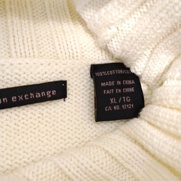 Cotton Exchange TN sweater - NWOT - Picture 5 of 6